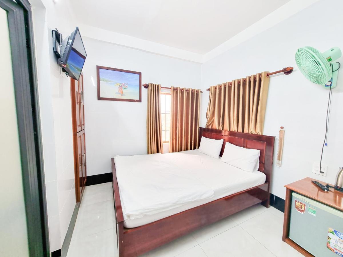 Huong Duong Hotel Dao Phu Quy Exterior photo