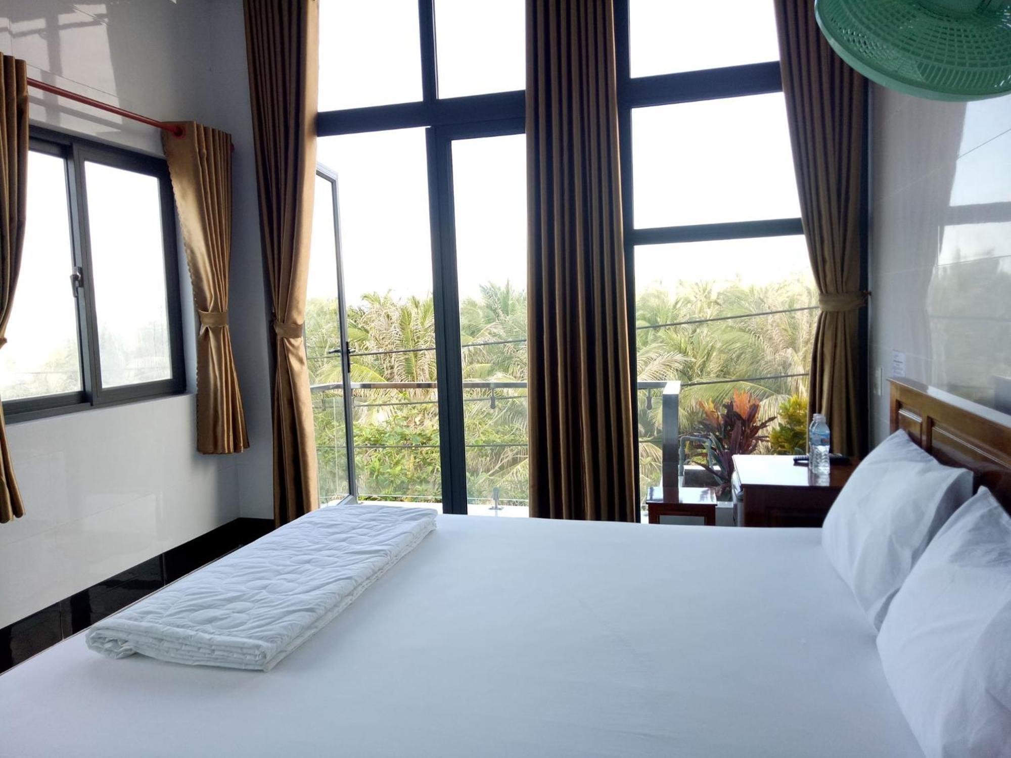 Huong Duong Hotel Dao Phu Quy Exterior photo